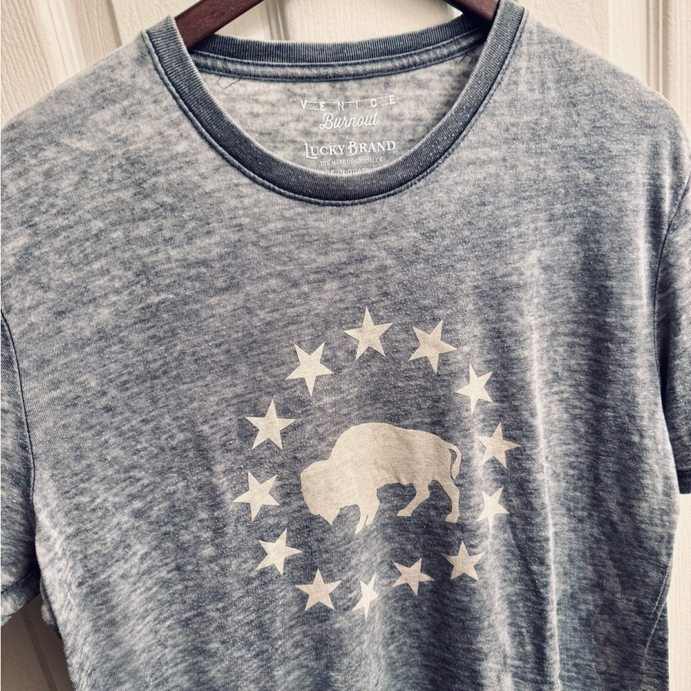 Lucky Brand Venice Burnout Buffalo Graphic T-Shirt- L, Blue
